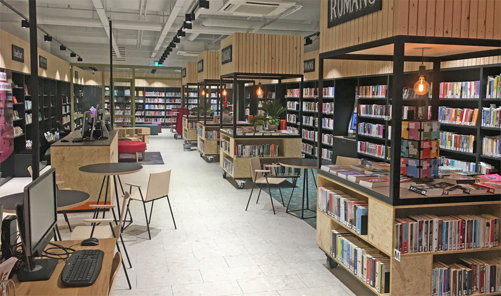 Inrichting Bibliotheek Nesselande; een lokaal georiënteerde Rotterdamse bibliotheek met een eigen look